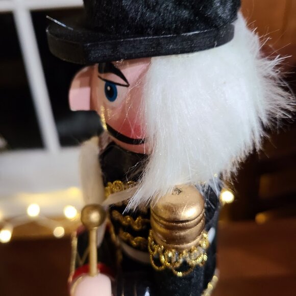 Christmas Nutcracker Soldier Wooden Statue Xmas Holiday Decor Table Decoration - Picture 13 of 14